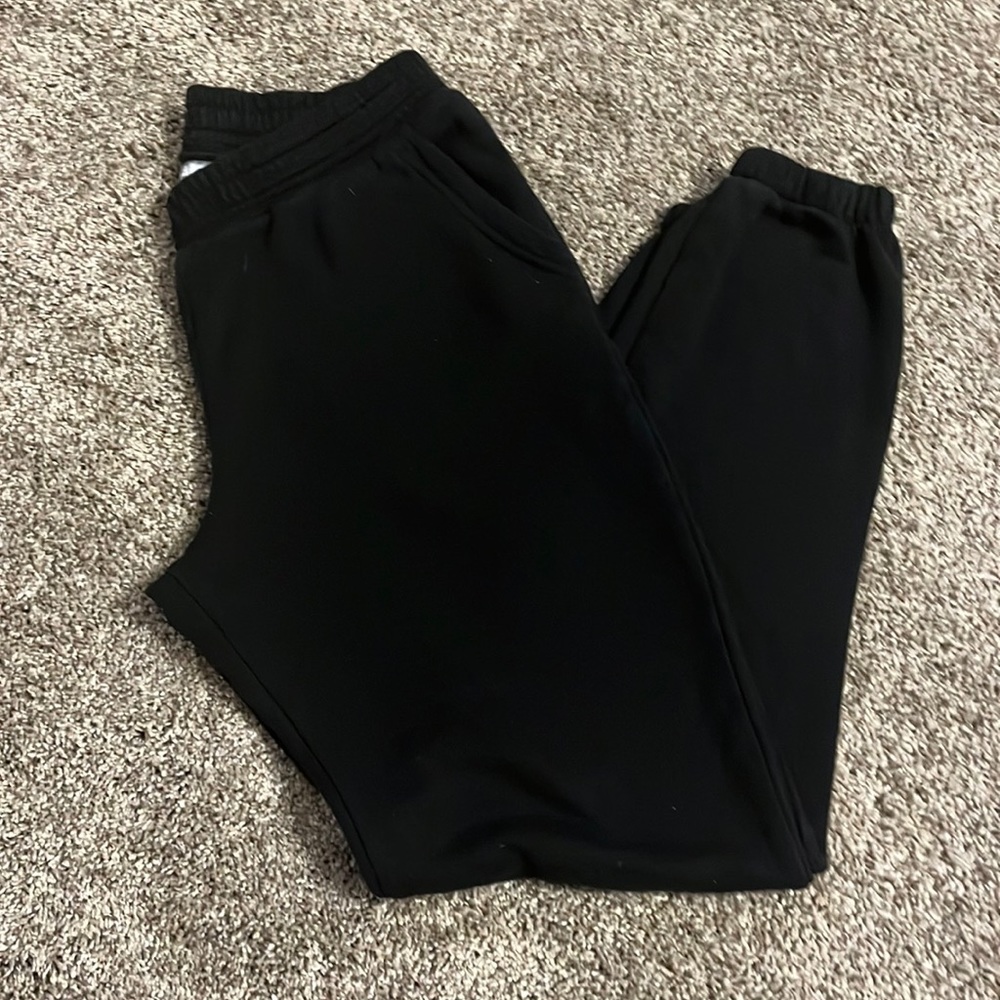 black sweatpants